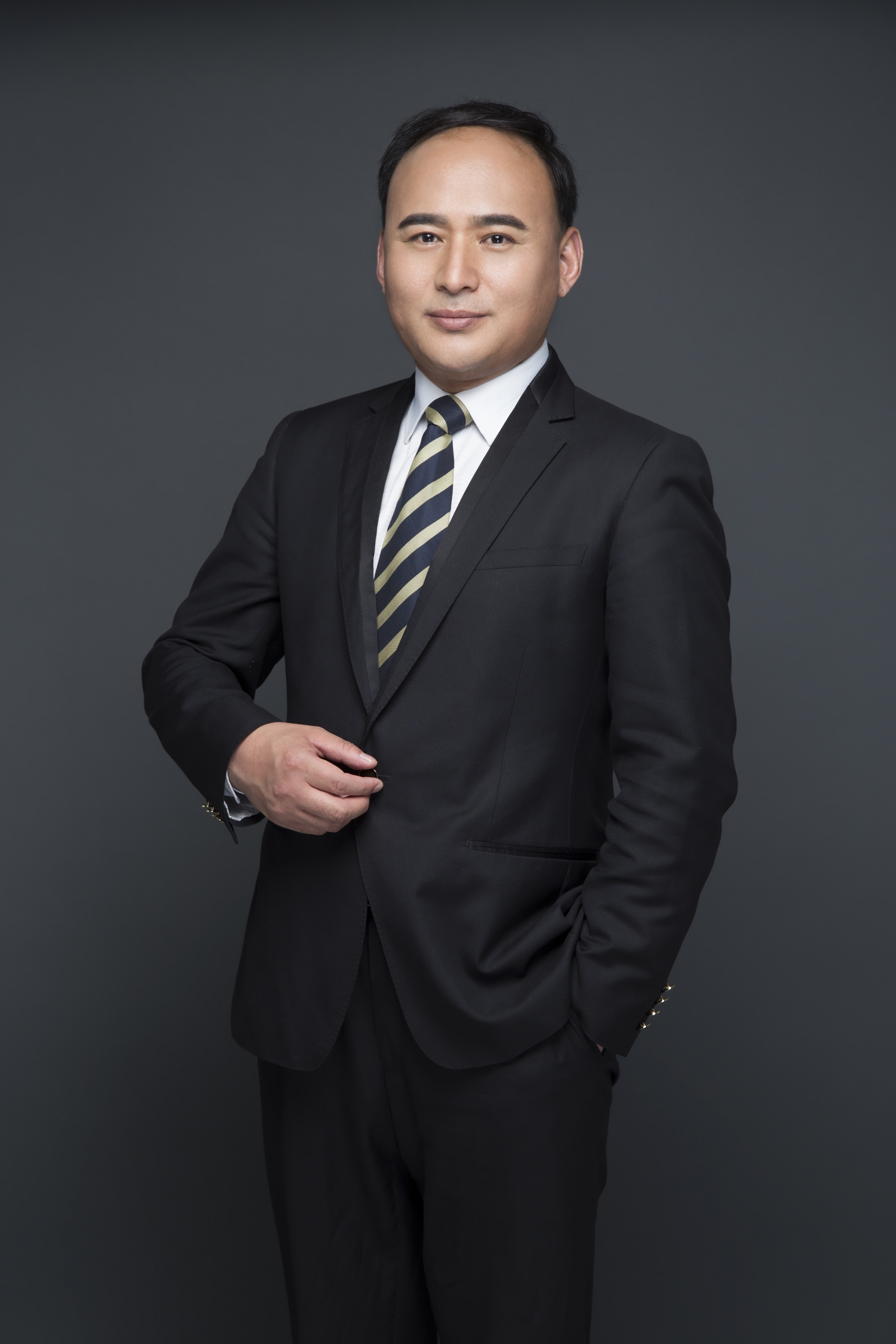 邓华英 项目运营总监